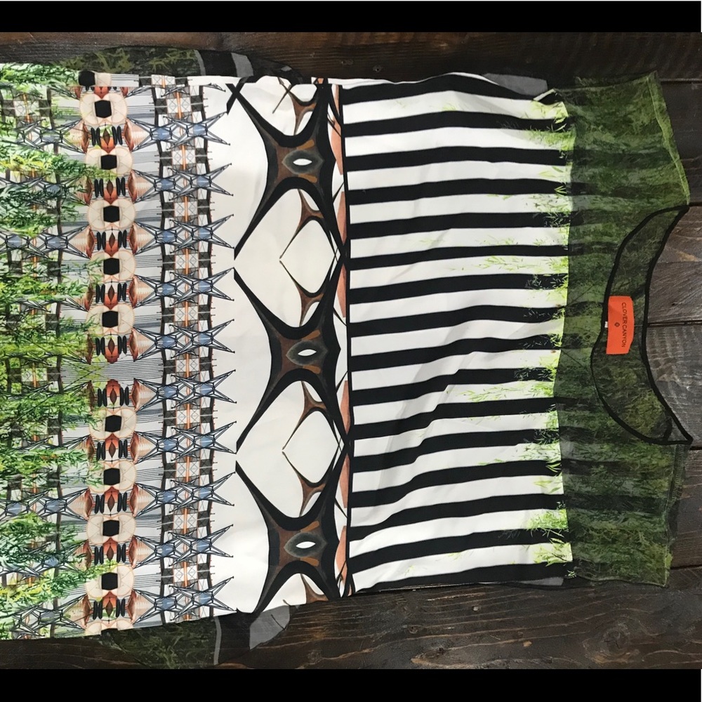 Clover Canyon Multi-Pattern Mesh Cover Sarong!! - image 5